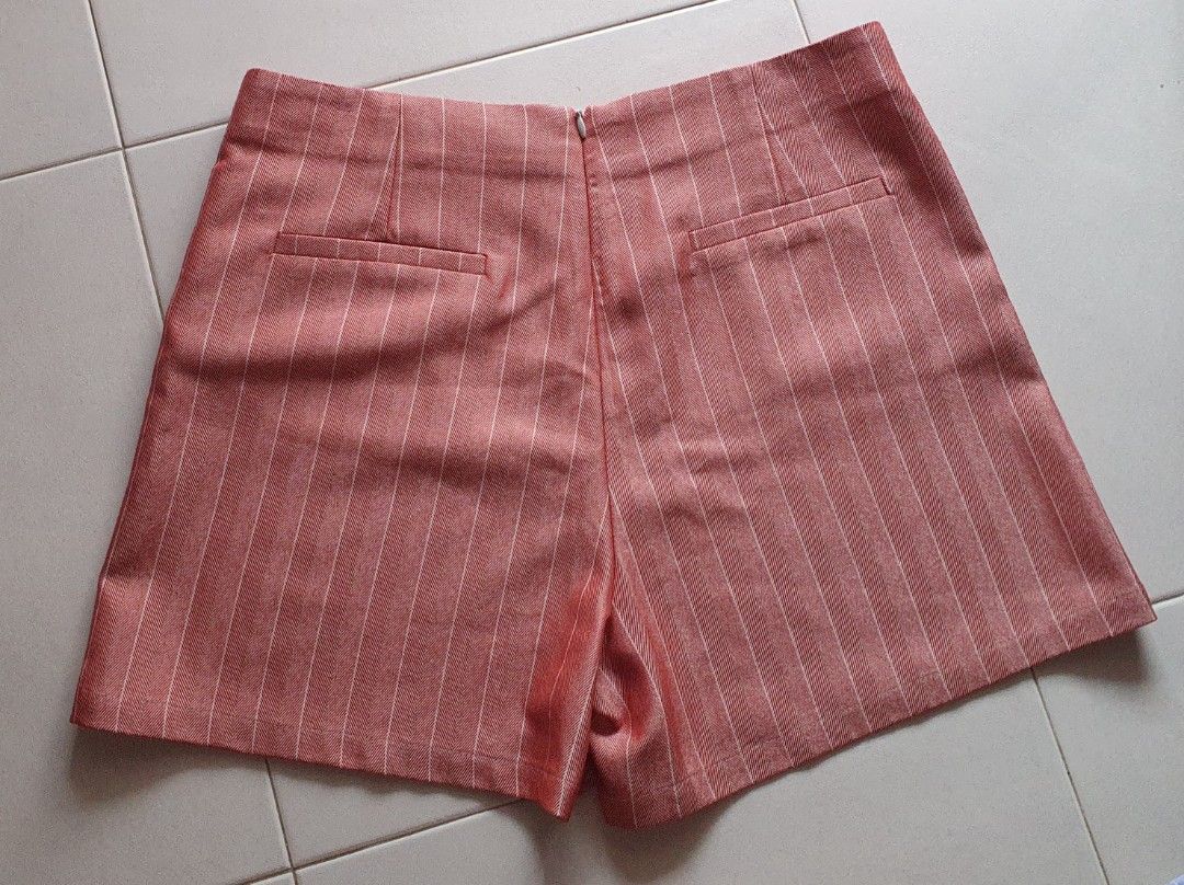 Red and discount white shorts womens