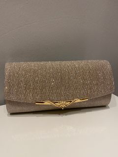 Gold clutch bag new arrivals sale