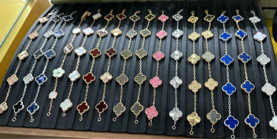Gold necklace under 100000 hotsell