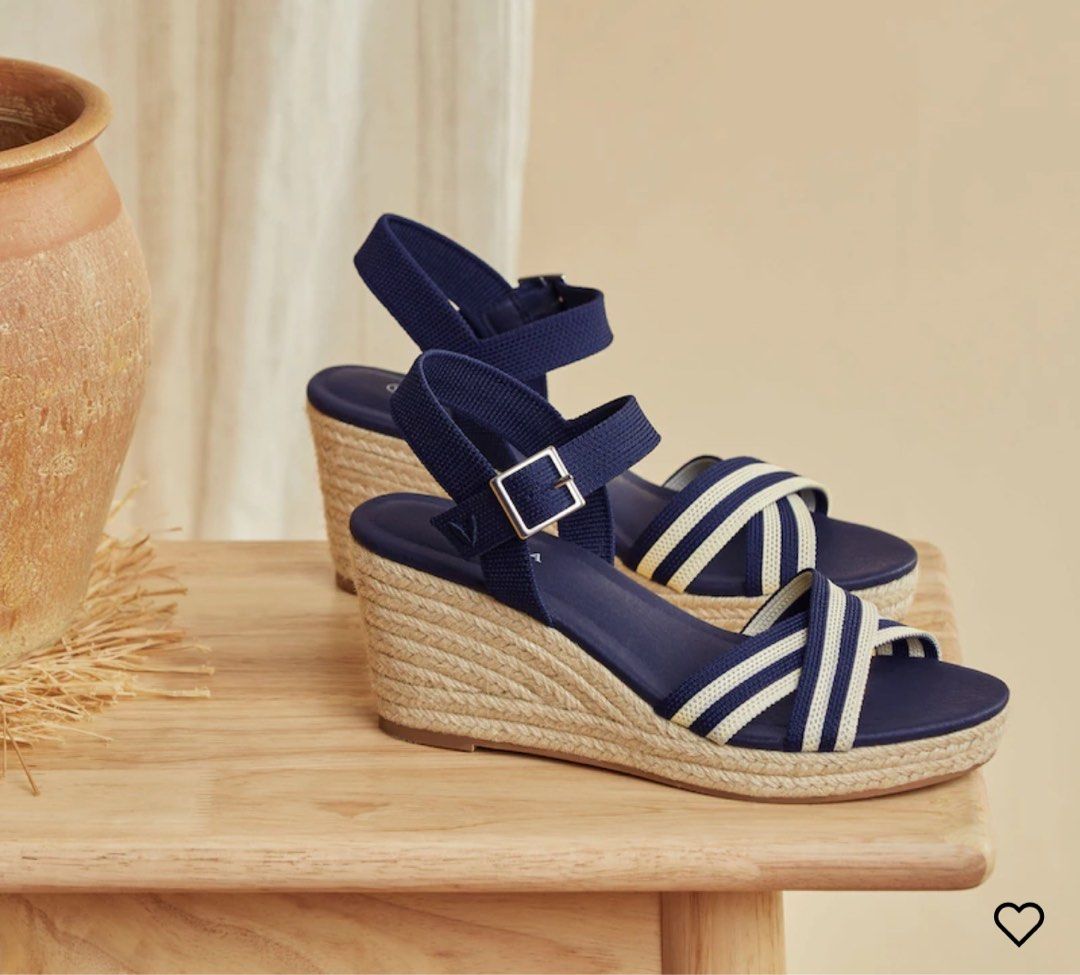 Wedge sale toe sandals