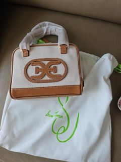 （分類：）位於 。 由 thewedddsss 提交（商品編號 1287695458，圖片 1）。簡介： 。
