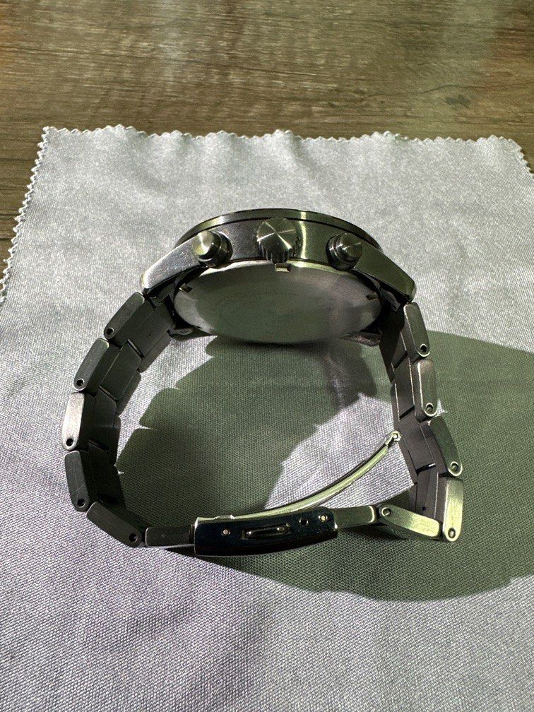 Seiko Solar V176, Luxury, Watches on Carousell