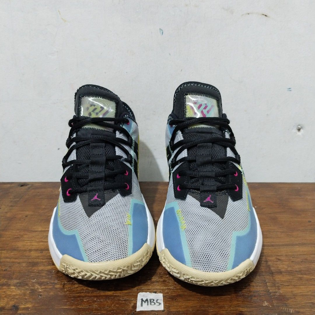 Sepatu russel westbrook online
