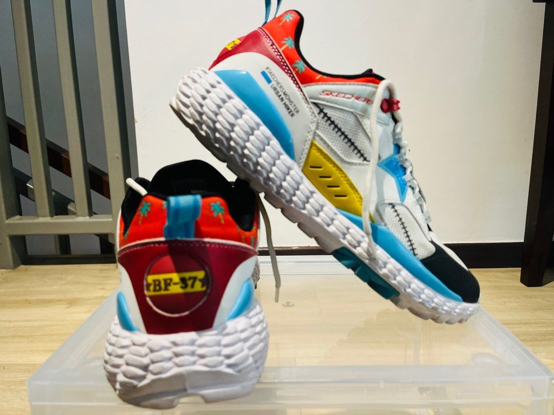 Skechers one sale piece on feet