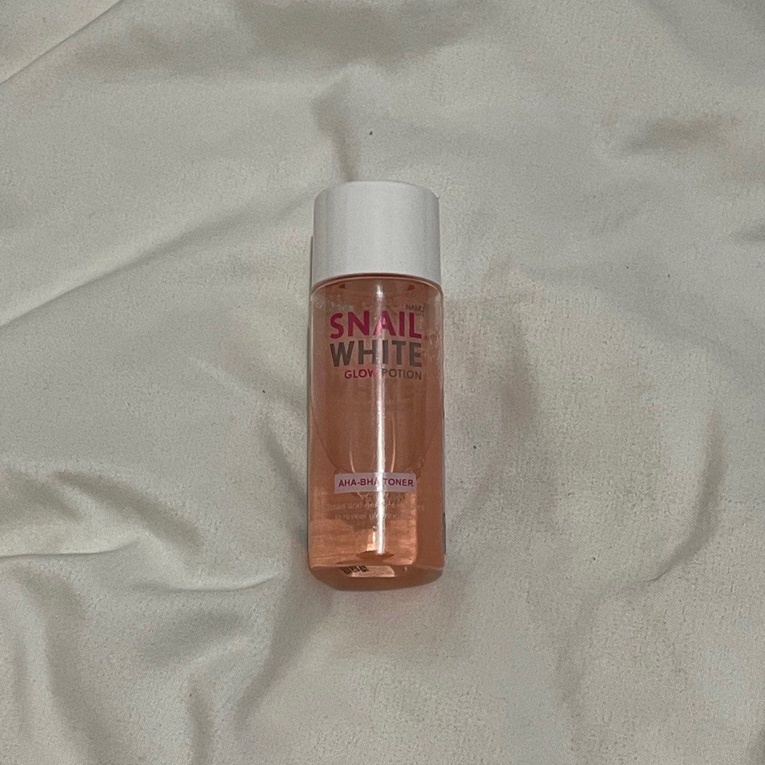 Snail White Toner (Category: Face Care) located in Tarlac. Submitted by andwie (Listing ID 1287859564, Image 1). Description: RFS: im using new toner EXP: 2026 +sf.