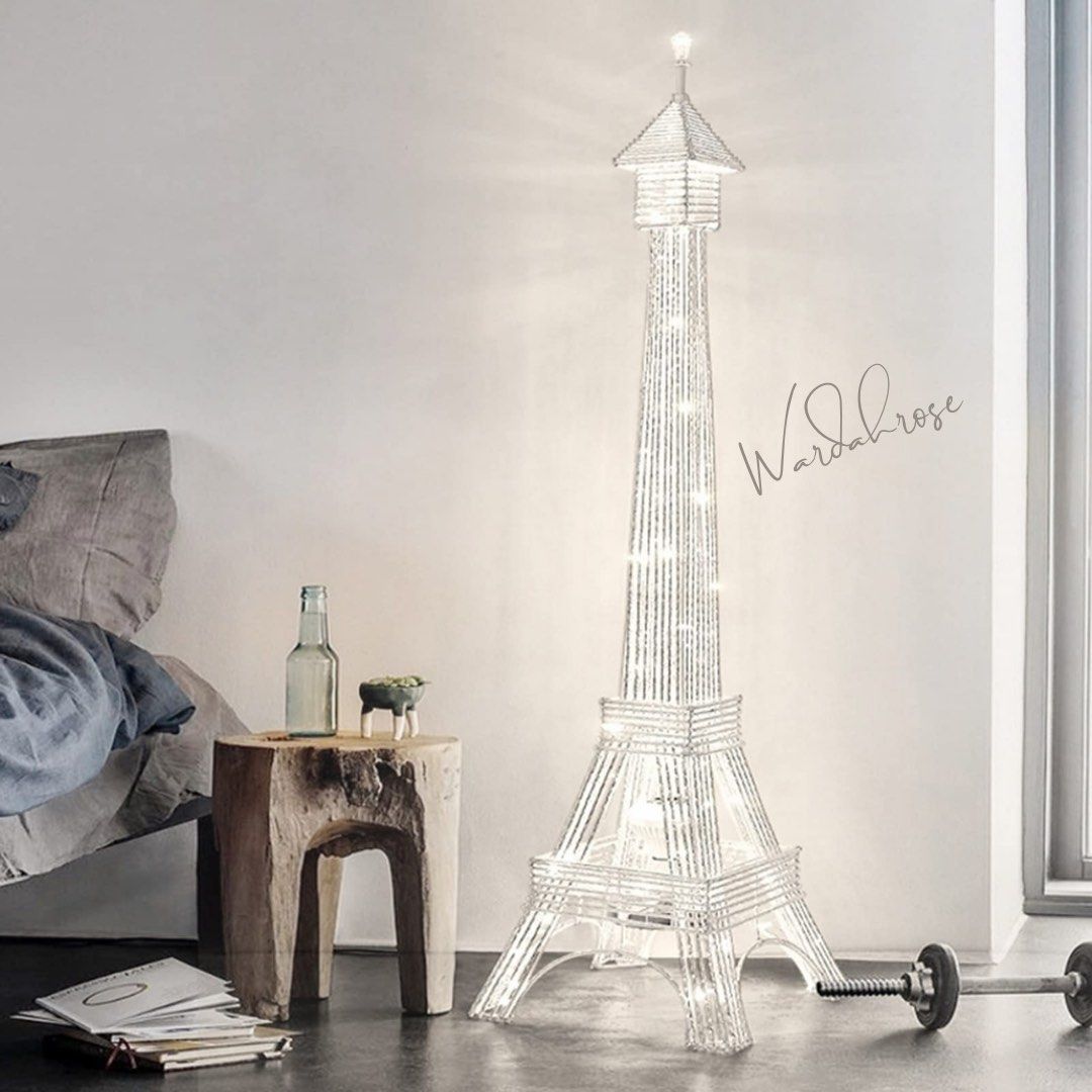 INSTOCKS Stunning Eiffel Tower colour changing light up statue 150cm 95cm Bluetooth Speaker GOLD