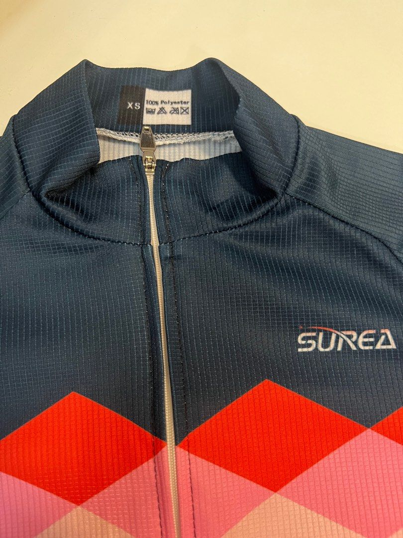 Surea cycling top