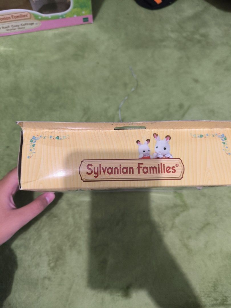 Sylvanian hotsell families 5059