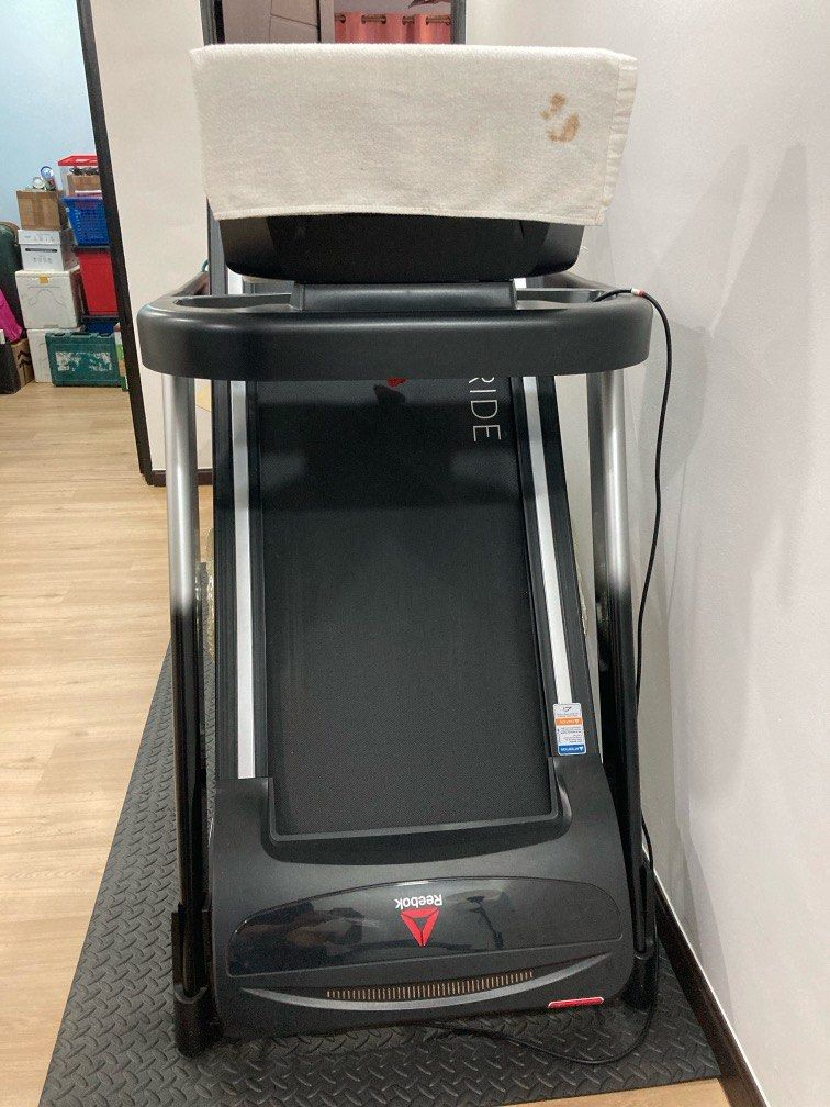 treadmill reebok astro ride Sports Equipment Exercise Fitness