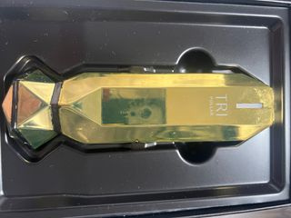 （分類：）位於 。 由 mami.pig 提交（商品編號 1287772485，圖片 1）。簡介： 。