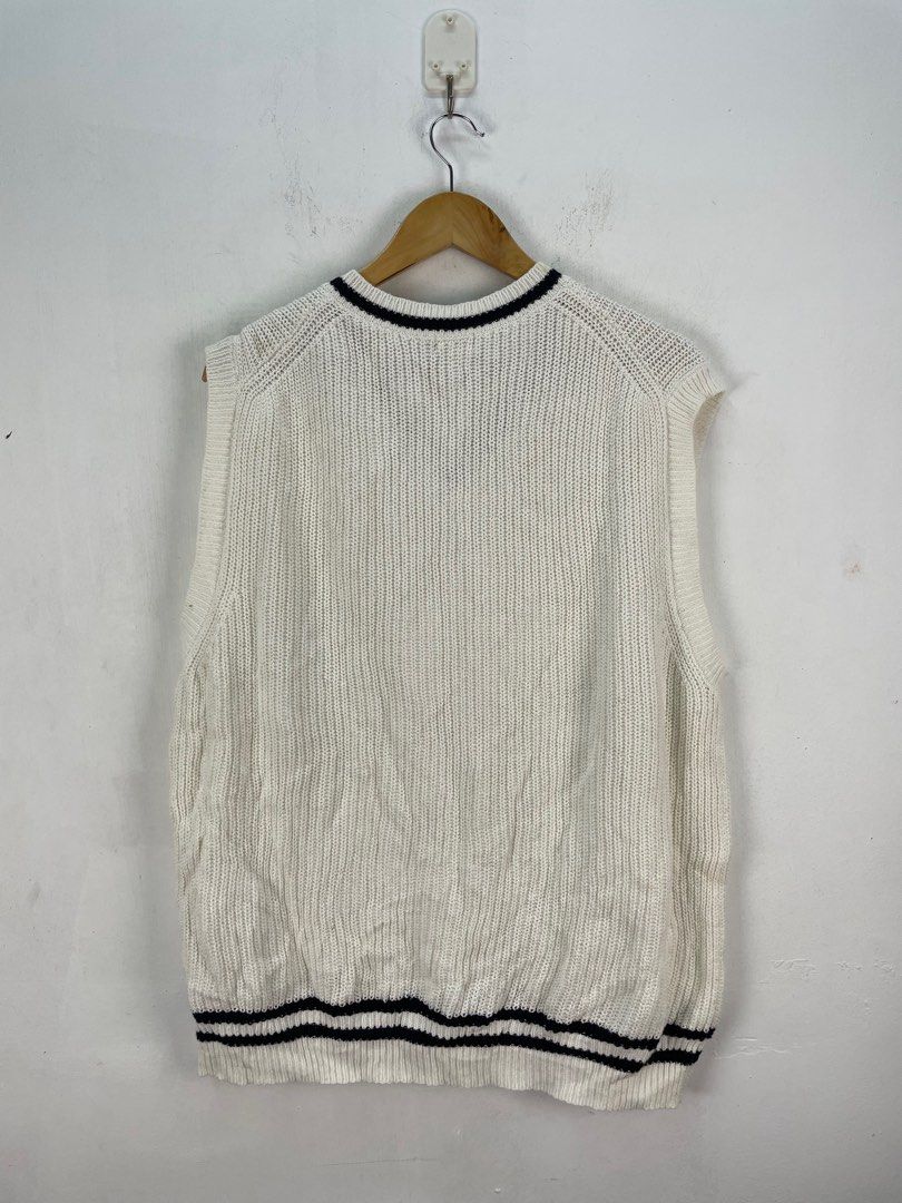 Uniqlo sleeveless sweater hot sale
