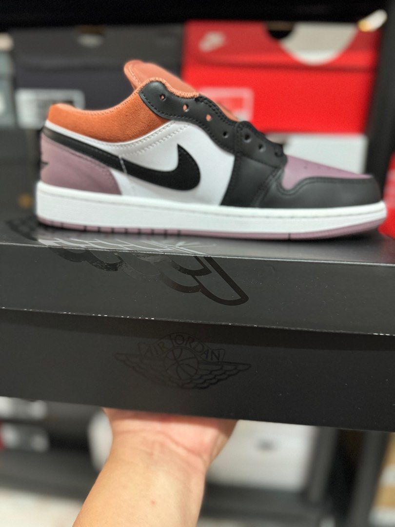 RETAIL PRICE US 7 Jordan 1 Low Mauve Legit