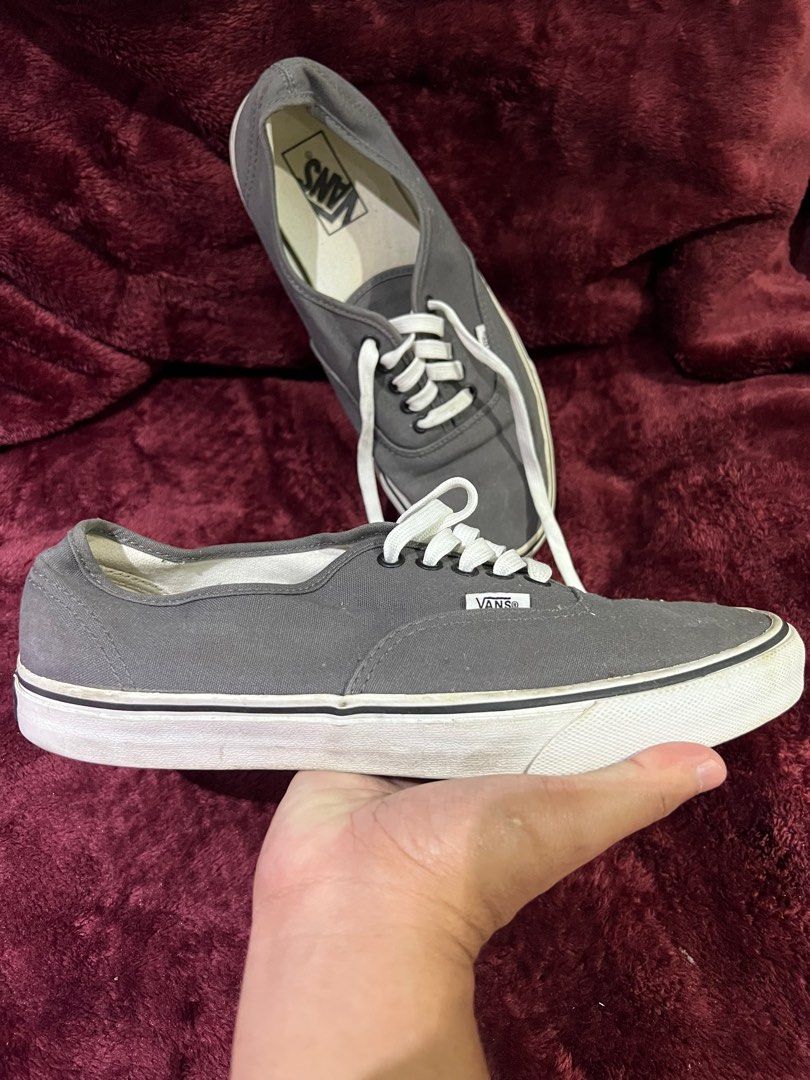 Vans Era Canvas Men s Fashion Footwear Sneakers on Carousell