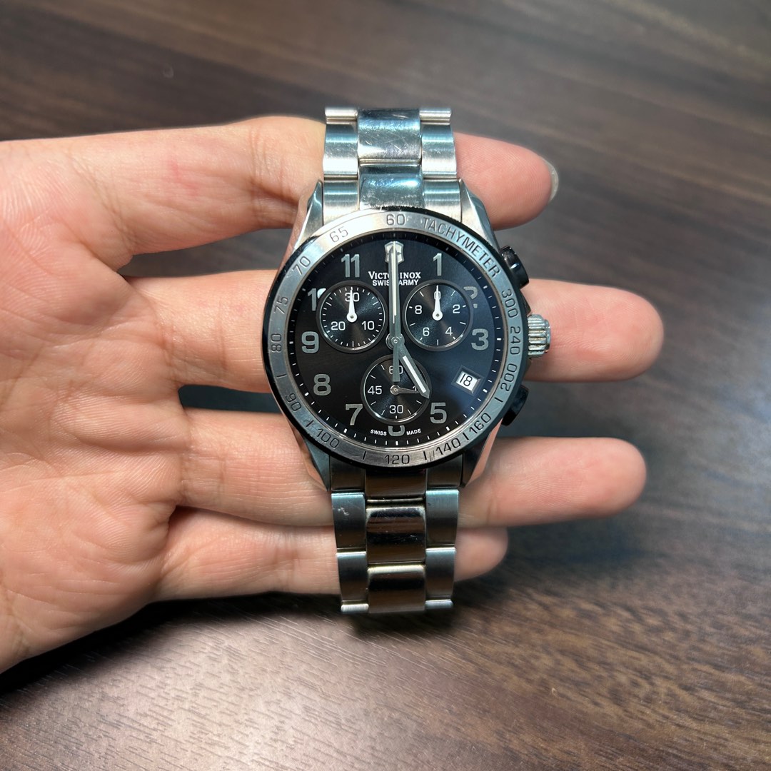 Swiss army store tachymeter watch
