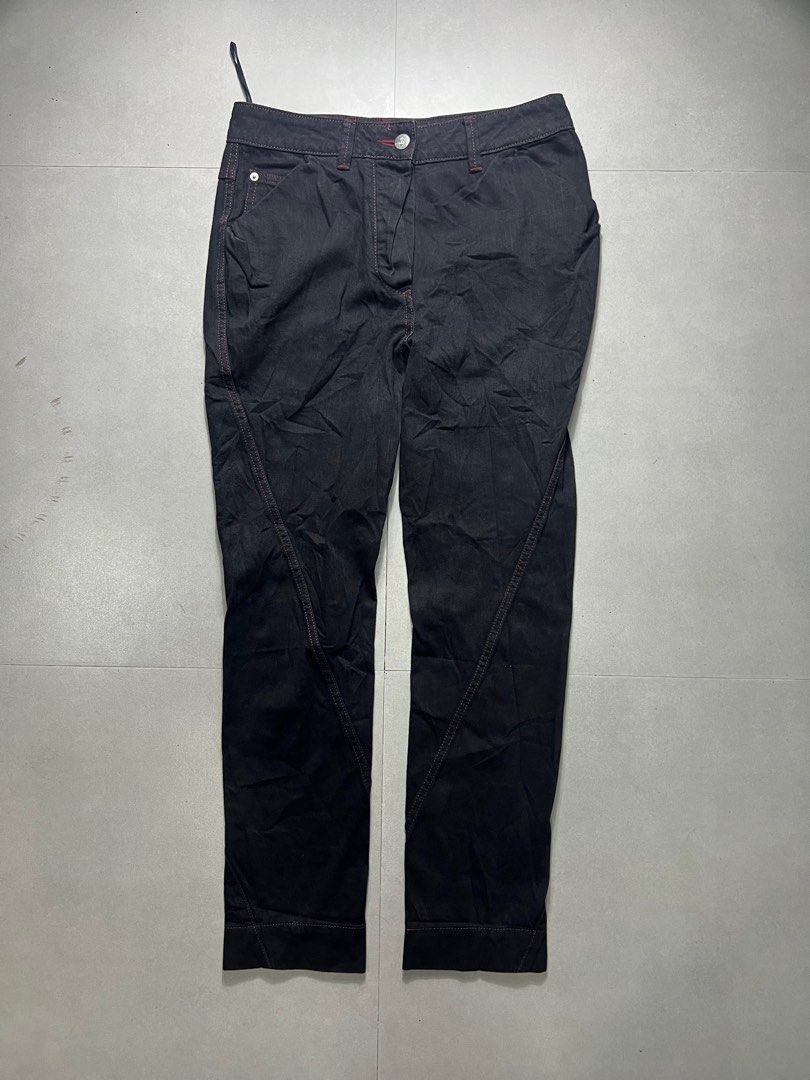 Vivienne Westwood - Logo Black Pants (Category: Jeans) located in Iloilo. Submitted by dailybinz (Listing ID 1287711715, Image 1). Description: Size Measurements (Laid Flat) Inseam: 28 in Outseam: 40 in Waist: 30-32 in Thigh: 11.5 in Leg Opening: 6.5 in Front Rise: 13 in This item is used, please don't expect to be like brand new. Refer to pictures for details and flaws.
