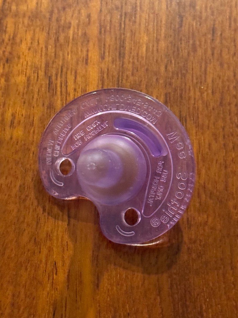 Wee Soothie Pacifier for Preemie (Category: Soothers & Pacifiers) located in Quezon City. Submitted by lrski (Listing ID 1287825855, Image 1). Description: .