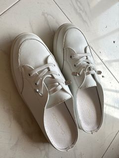 Cheap white slip 2025 on sneakers