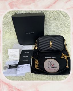 (Category: ) located in . Submitted by Le.Pattie.Luxe (Listing ID 1287744742, Image 1). Description: .
