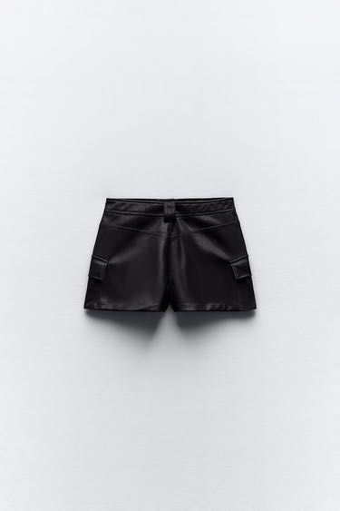 Zara Faux Leather Skort (Category: Skirts) located in Pasig City. Submitted by ysa_r (Listing ID 1287837706, Image 2). Description: - never worn, with tag - rfs: not my style.