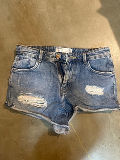 (Category: ) located in . Submitted by war.drobedetox (Listing ID 1287821852, Image 1). Description: .