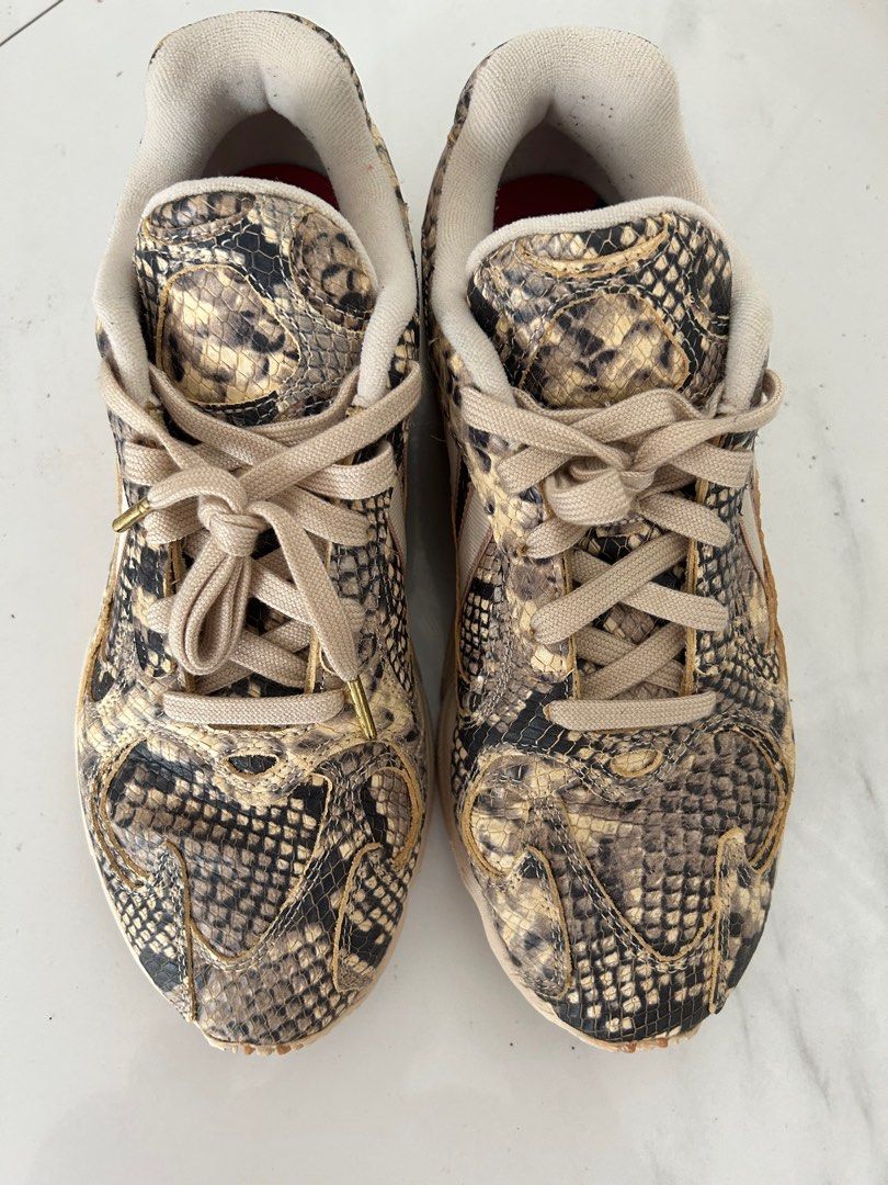 Adidas yung snake online