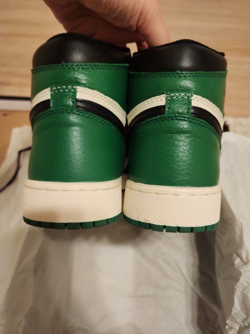 pine green jordan 1 women