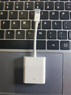 Apple mini displayport to VGA adapter