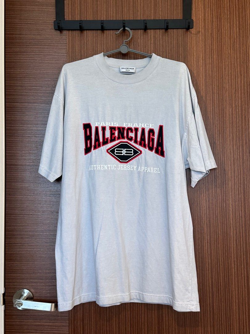 Balenciaga authentic tee store