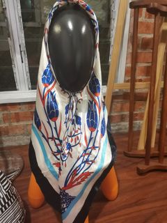 (Category: ) located in . Submitted by LemariPreloved (Listing ID 1288072359, Image 1). Description: .