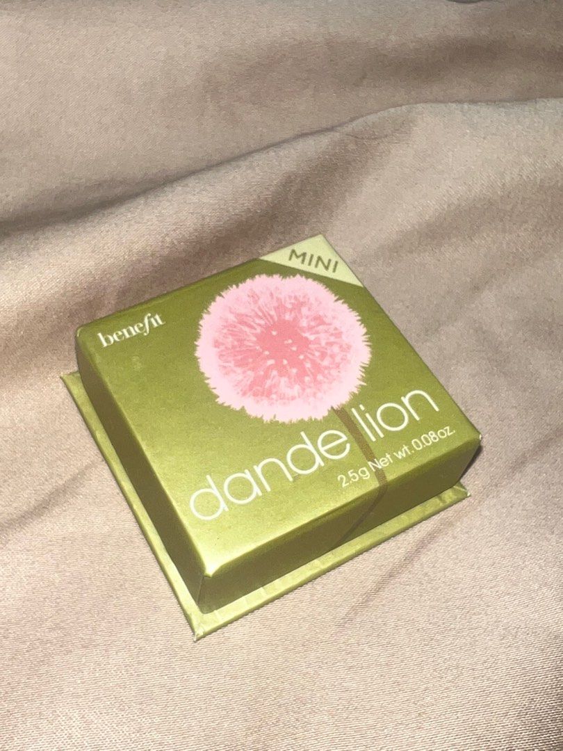 Benefit Dandelion Brightening Blush Mini Siza (Category: Makeup) located in Makati City. Submitted by prelovedandlovedbyt (Listing ID 1288059062, Image 2). Description: - mini size - blush - shade: dandelion - tried to swatch it once only .
