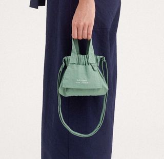 (Category: ) located in . Submitted by jevacat (Listing ID 1288041934, Image 1). Description: .