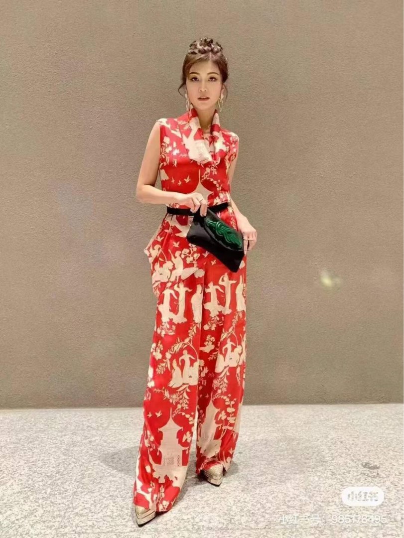 BN authentic Shanghai Tang Silk set blouse and pants Women s