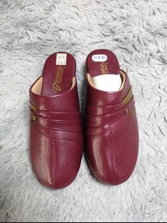Bunwa Maroon Leather Closed Flats Sandals