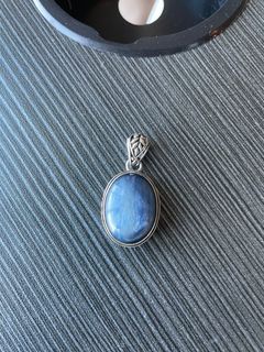 FNA Cabochon cut blue gemstone pendant 925