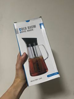 Cold brew coffee maker