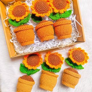 Crochet sunflower in a pot
