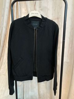 （分類：）位於 。 由 daynightc 提交（商品編號 1287991444，圖片 1）。簡介： 。