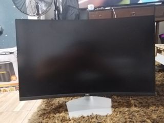 Dell  32'inches Curved 4k UHD Monitor