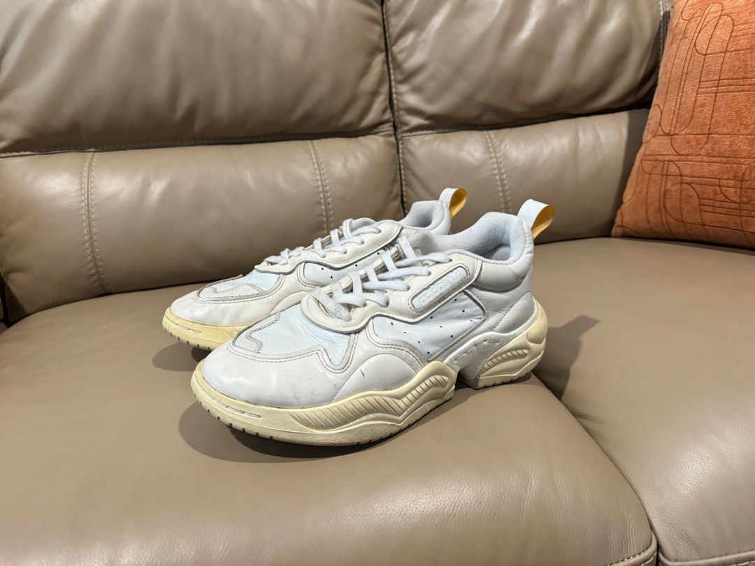 DIJUAL SEPATU ADIDAS MURAH AJA