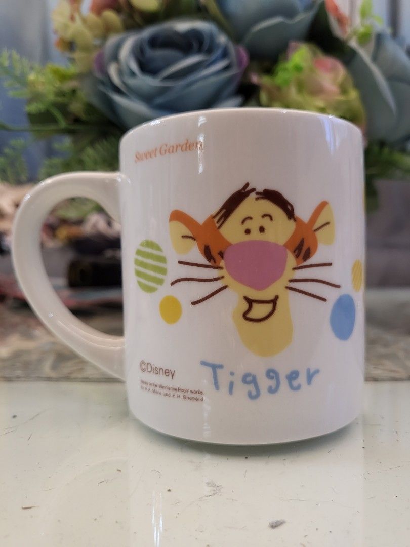 Disney Piglet × Pooh × Tigger Mug (Category: Coffee & Tea Tableware) located in San Fernando. Submitted by jpmarketplace2023 (Listing ID 1288072941, Image 3). Description: -Disney Piglet × Pooh × Tigger mug for only PHP170 -Authentic from Japan.