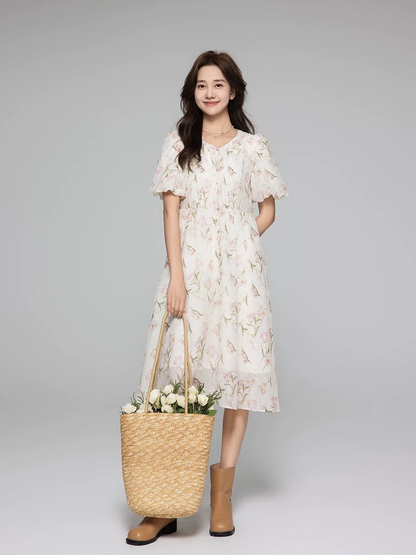 Ella Paisley Floral Dress with bubble sleeves, Womens Fashion, Dresses &  Sets, Dresses on Carousell