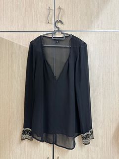(Category: ) located in . Submitted by closetbysufi (Listing ID 1288092717, Image 1). Description: .