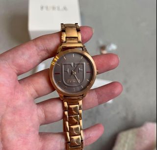 Authentic Marreo Valentino Rose gold Gem Watch Women s Fashion