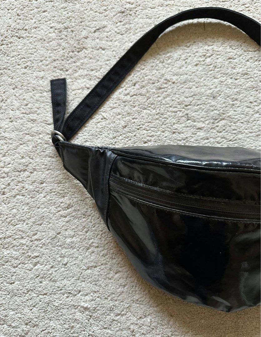 futura laboratories × nitraid Futura Laboratories X Nitraid Japan VinylSling bag, Men's Fashion