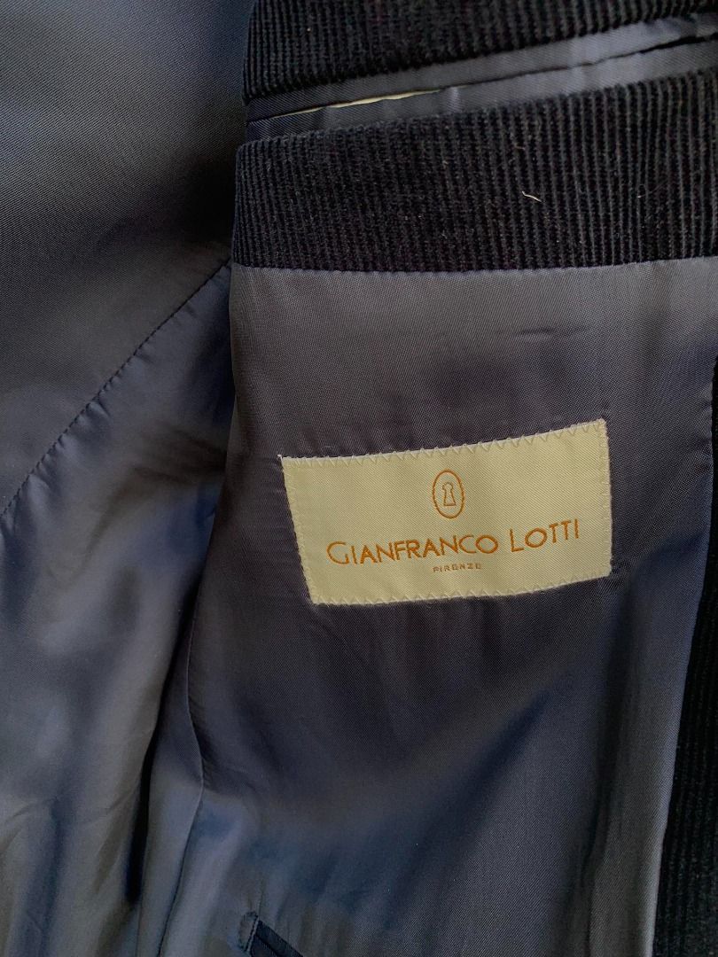 Gianfranco Lotti Corduroy Coat (Category: Sets & Coordinates) located in Mandaluyong City. Submitted by migo.dc (Listing ID 1288021366, Image 3). Description: Size 50 ₱800+sf MOP: GCash MOD: Lalamove, Gogo Xpress Mandaluyong Area.