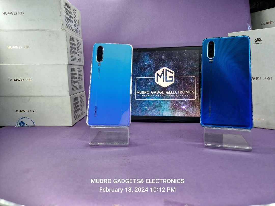 Huawei P30 (Category: Huawei) located in Quezon City. Submitted by mubrogadgets (Listing ID 1287983808, Image 2). Description: SUPER SALE!!! 🔥HUAWEI P30 ❤️ for sale 7999 pesos only No issue NOT USED(MALL FULL-OUT) Flagship phond 100% smooth(no scratches or dents) may playstore amd google services ➡️Super linaw ng both camera ➡️40 mp ➡️High quality display ➡️Camera phone • 128GB | 8GB • Kirin 980 •OLED, HDR10 • Inclusion: Replacement Charger, box
