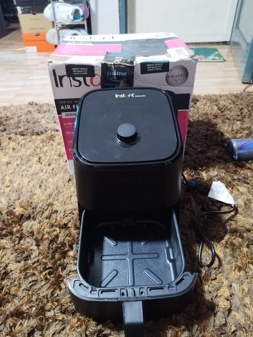 Instant Vortex Mini Air fryer (Black) 2L (Category: Fryers) located in Taytay. Submitted by mikz_1303 (Listing ID 1288025723, Image 3). Description: Instant Vortex Mini Air fryer (Black) 2L Use as display unit Australian Mall pullout with box and manual Php 8000.00 Pm me for more info....