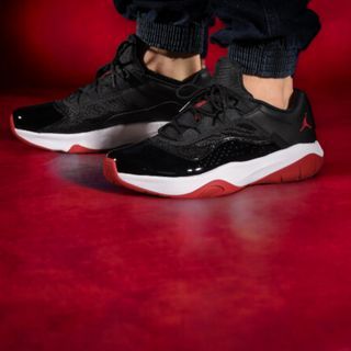 Jordan 11 Black Red Size 9.5 Basketball Shoe Top Grade Basketball Shoes w/ Free Socks