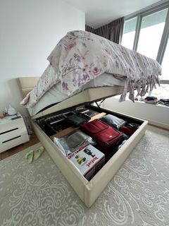 (Category: ) located in . Submitted by aghouse (Listing ID 1287908412, Image 1). Description: .
