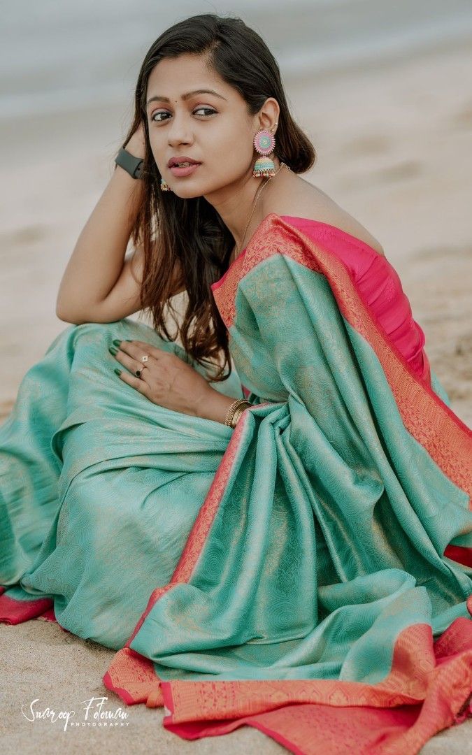 Multi colour Pure Zari | Borderless Kanjivaram Silk Saree – Avishya.com